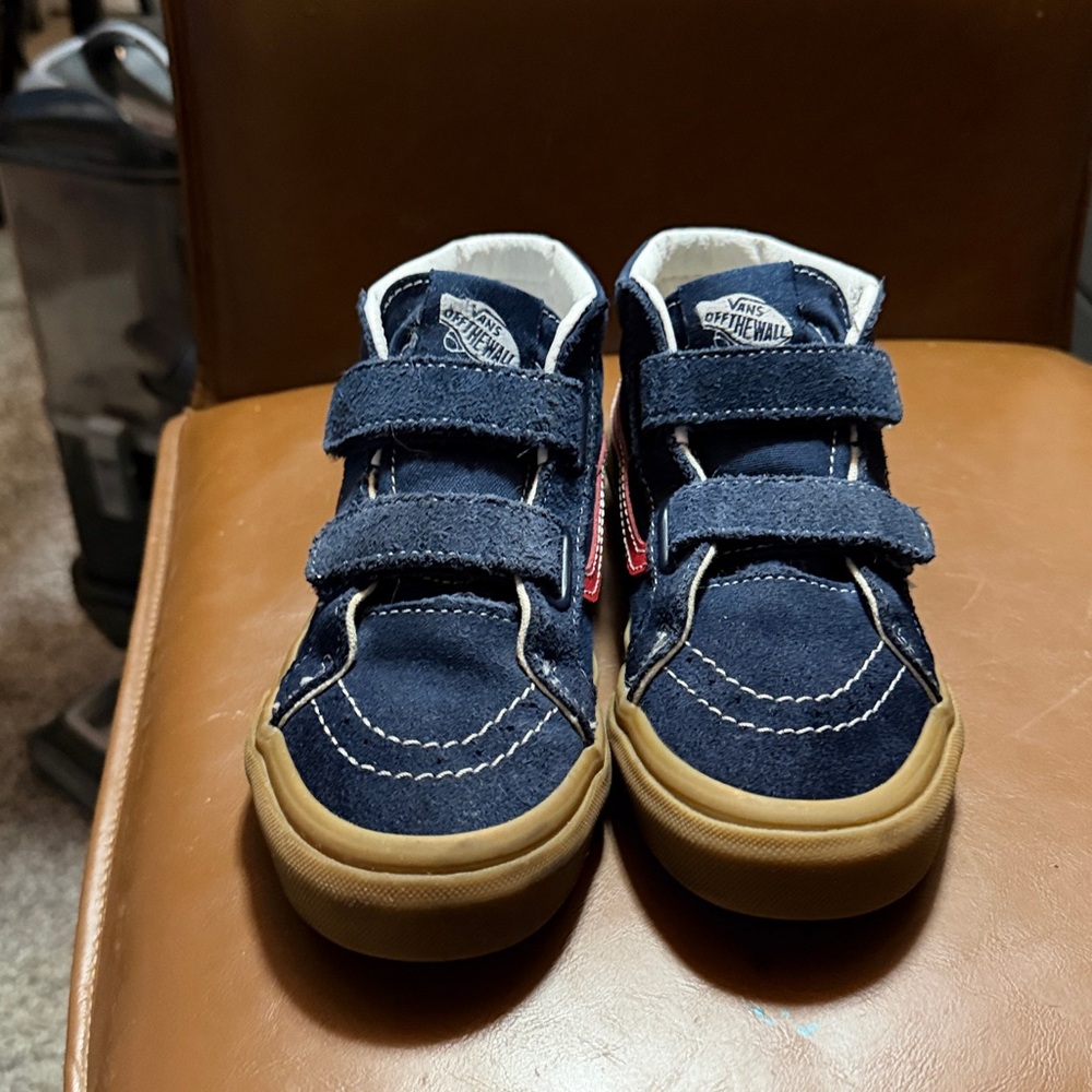Vans Hi Top Velcro Skateboard Shoes in Little boys size 2 - Picture 6 of 7